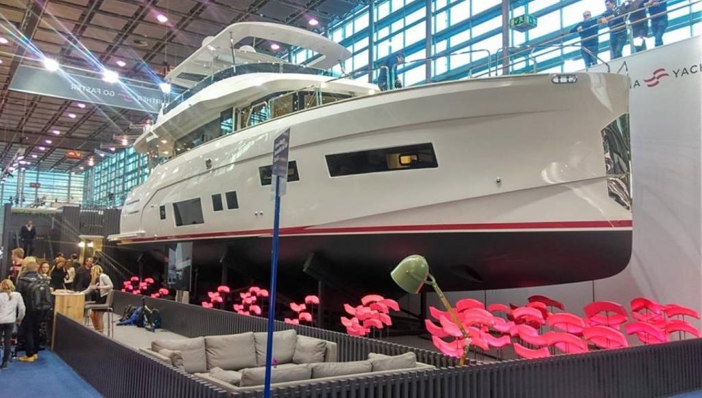 Sirena Marine-Sirena Yacht-Euphoria-Azuree-Düsseldorf-2017-Boat Show Fuarı- (1)