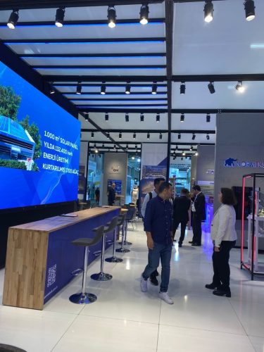 Kurumsal Firmalar İçin Özel Fuar Standı 1 Fuar Standı